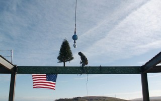 GALLERY-KGH_Topping_out_Dec_2012_009