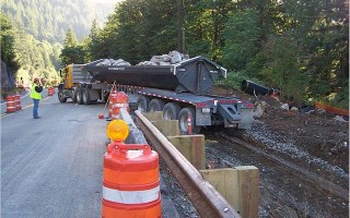 GALLERY-teamsters_Scarsella_truck_backing_off_Hwy_2